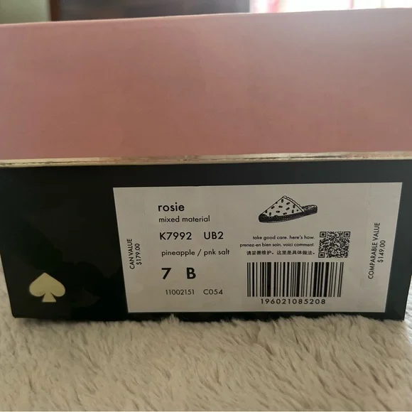 Kate Spade Pineapple Canvas Mules, Size 7, NWT - Picture 4 of 6